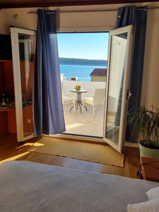 Bed and Breakfast Leut Barbat na Rabu Экстерьер фото